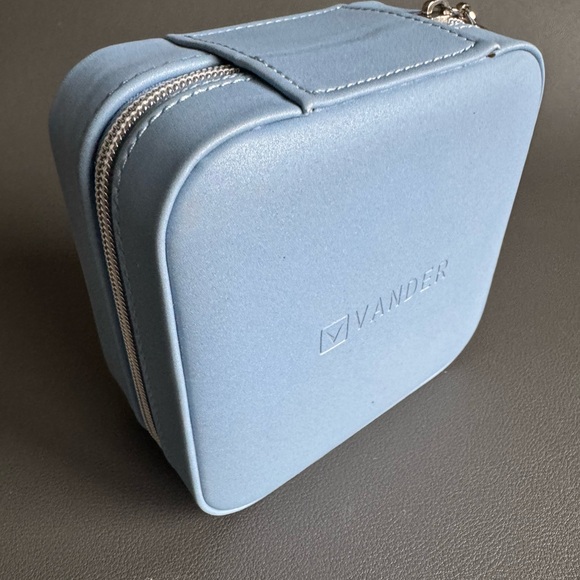 Ring box NEW Jewelry Travel Case / zip around organizer - Picture 11 of 11